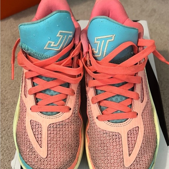 Jayson Tatum - Picture 3 of 3